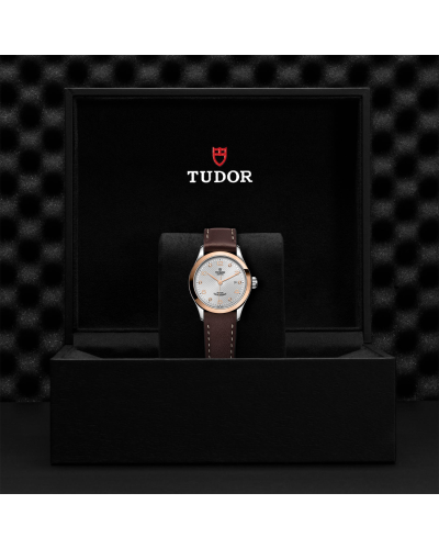 Tudor 1926 28 mm steel case, Diamond-set dial (watches)